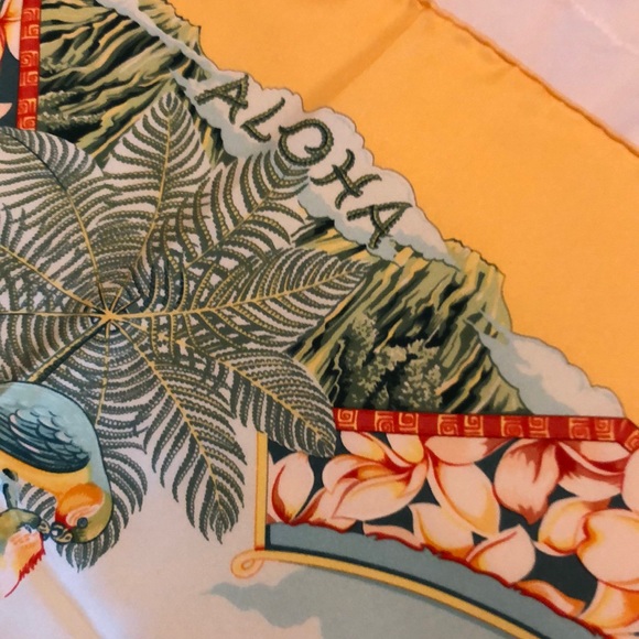 Fabulous Hermès scarf. Bought in Paris. - Picture 2 of 9